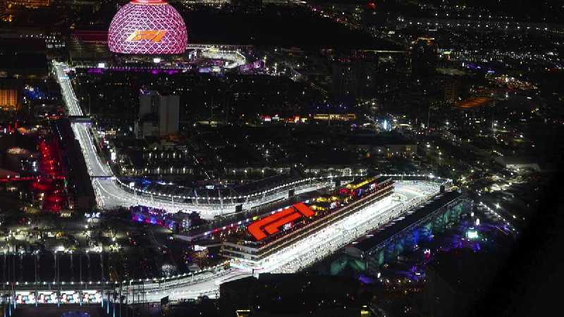 Survolez le Grand prix de Las Vegas en hélicoptère