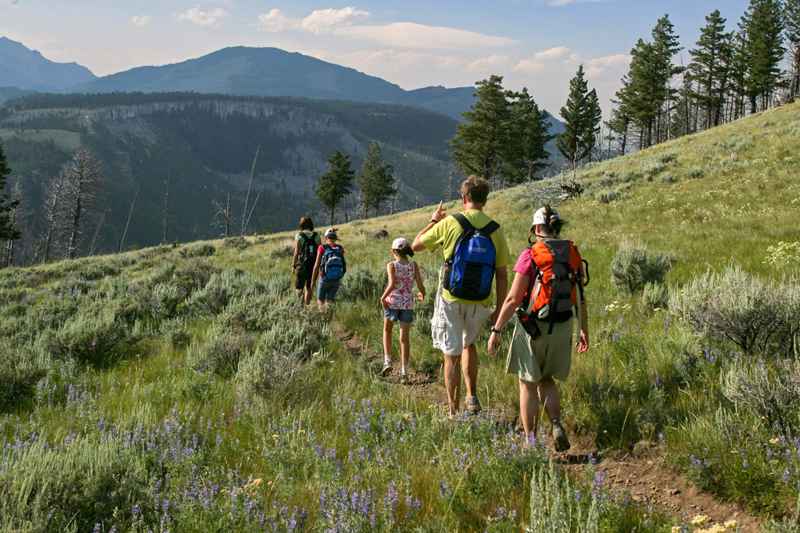 Bunsen Peak Trail