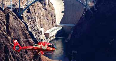 Flight over the Hoover Dam and the Las Vegas Strip