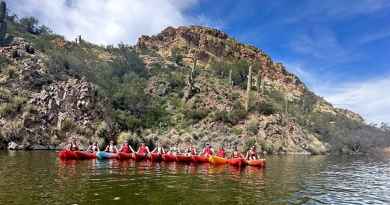 Kayak sur le lac Saguaro